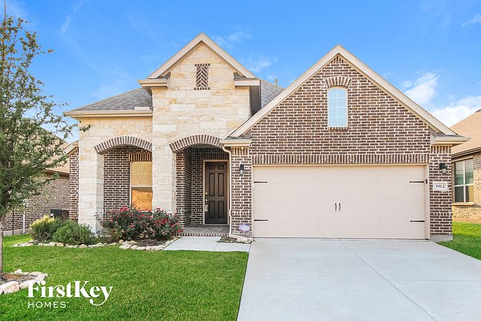 1st image of 3912 Driftwood Ln