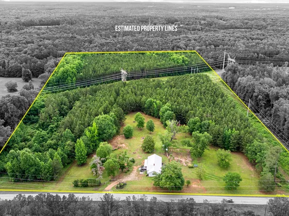 1329 Standing Rock Rd, Senoia, GA 30276