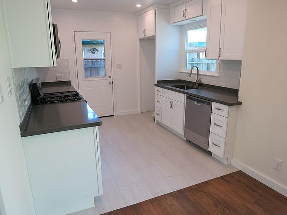 4th image of 8913 1/2 Krueger St