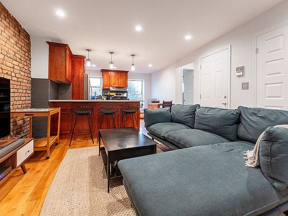 2nd image of 332 Union St #3