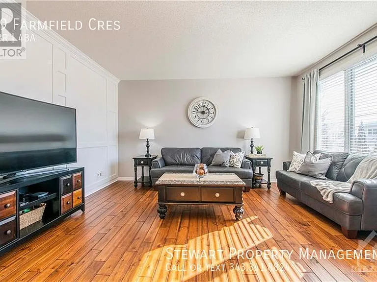 19 Farmfield Cres — Photo 12