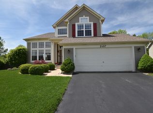 2487 Autumn Grove Cir, Aurora, IL 60504