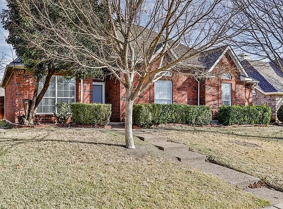 3rd image of 8554 Creekview Dr