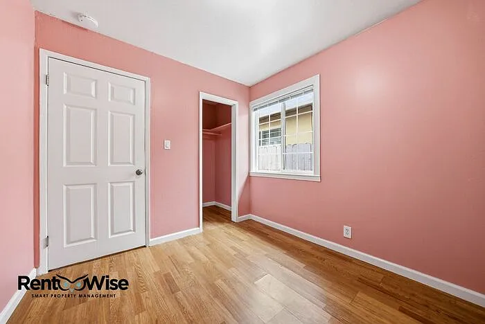 657 Hurlingame Ave — Photo 22