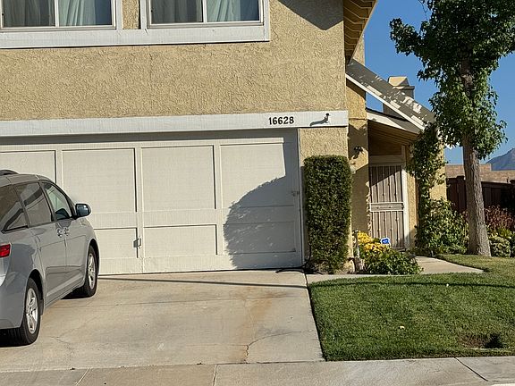 2nd image of 16628 Shinedale Dr