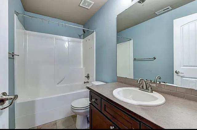 21015 39th Dr SE — Photo 12