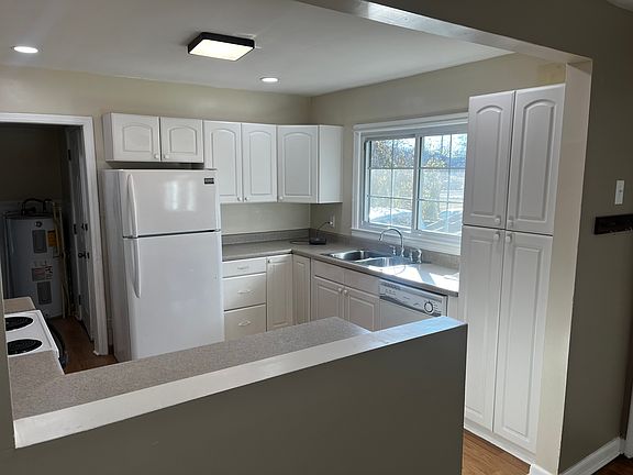 3rd image of 2808 Chillicothe St