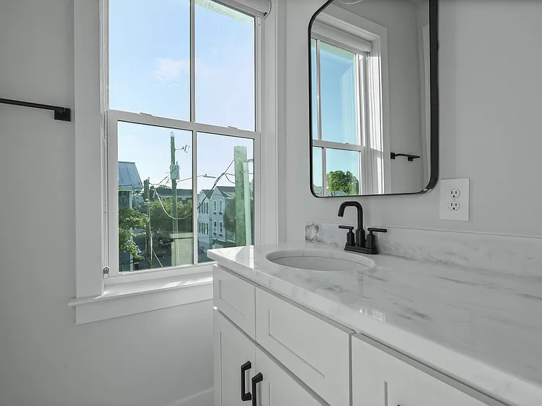 48 Aiken St — Photo 16