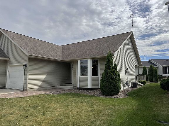 2nd image of 2818 1st St