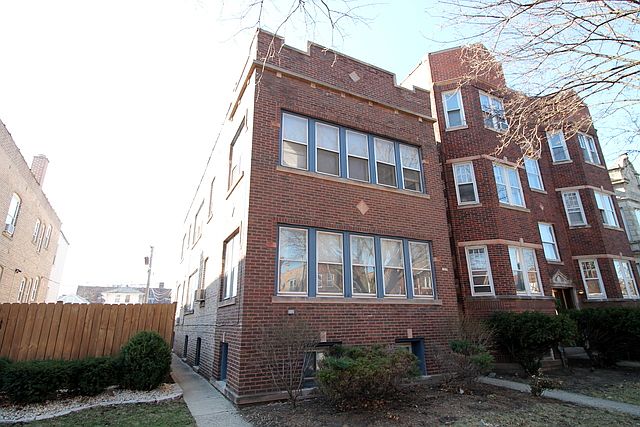 1st image of 1115 S Oak Park Ave APT 2