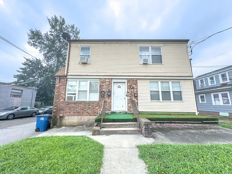 314 Blake St — Photo 12
