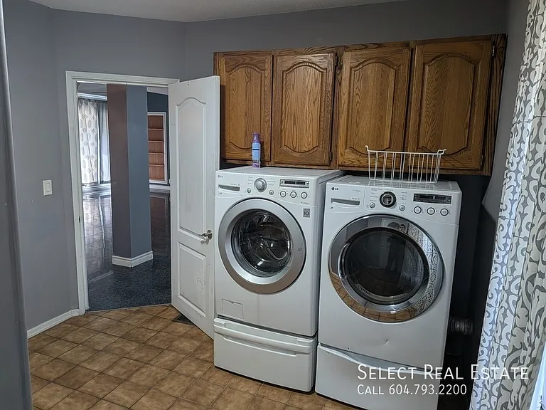 46365 Cessna Dr — Photo 13