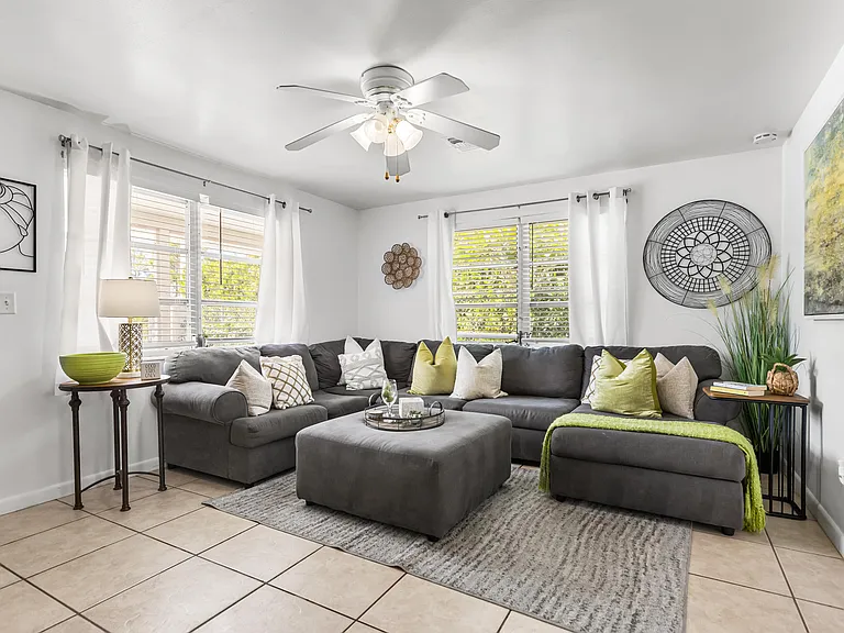 2191 Thomasson Dr — Photo 1