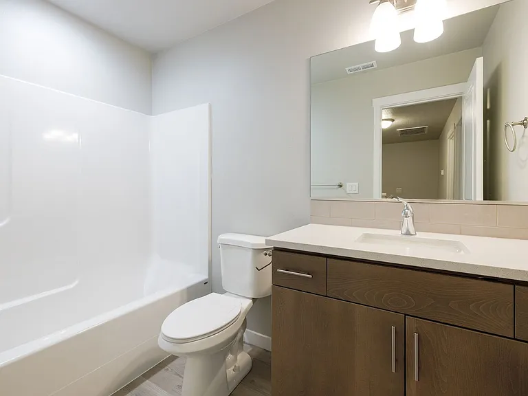 Oak Heritage Townhomes — Photo 34