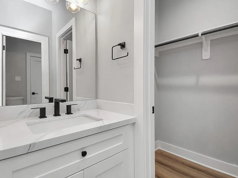 6817 Peerless St — Photo 20