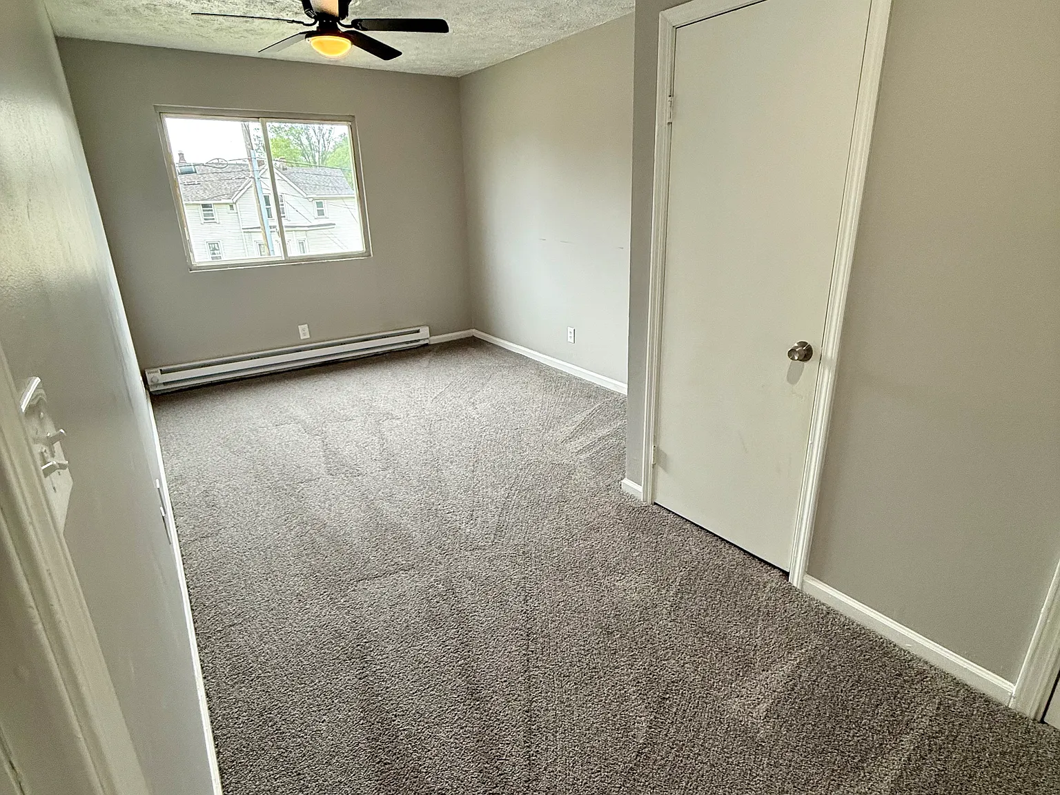 3457 Wade Ave — Photo 3