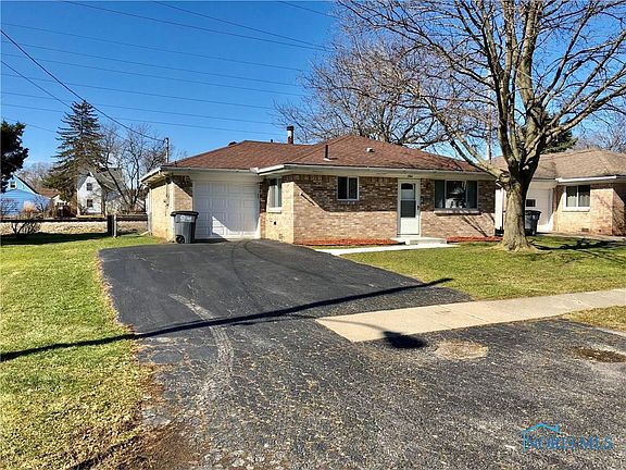 2nd image of 1764 Hinsdale Dr