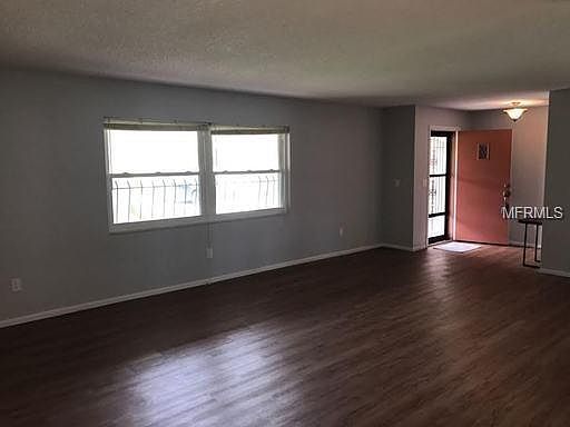 5th image of 167 Lakeside Dr