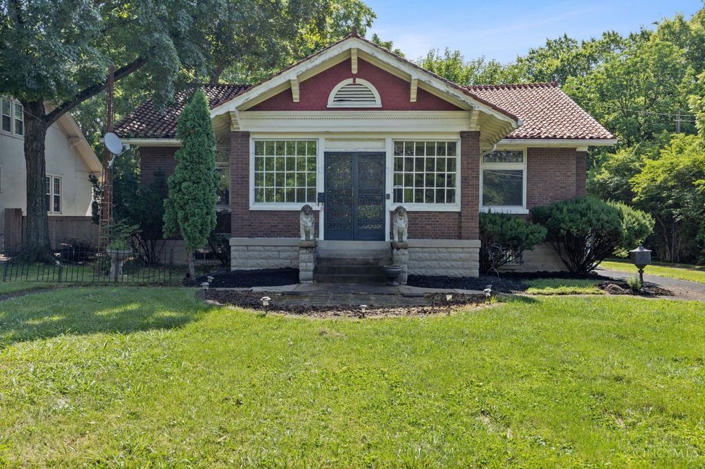 Real estate listing image