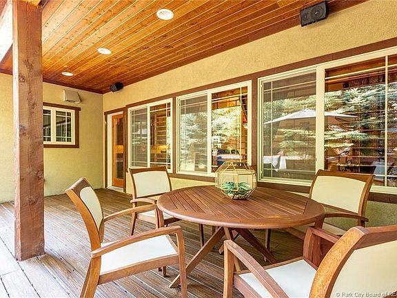 2nd image of 2024 Paddington Dr