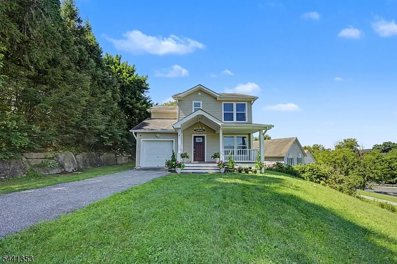 4 Michael Ct