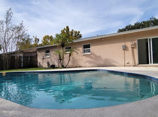 11138 Valencia Ave, Seminole, FL 33772