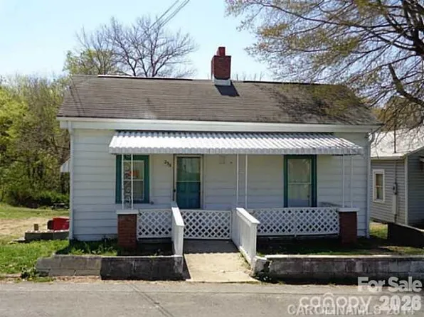 233 Eden St, Davidson, NC 28036