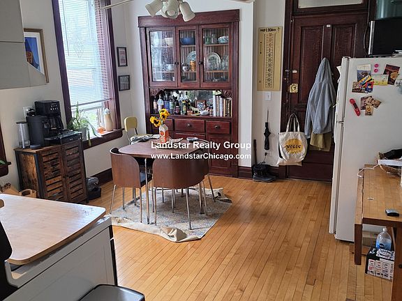 4th image of 2247 W Medill Ave APT 1F
