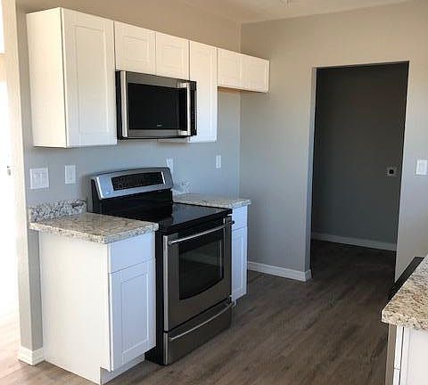 4th image of 304 W Lincoln Ave