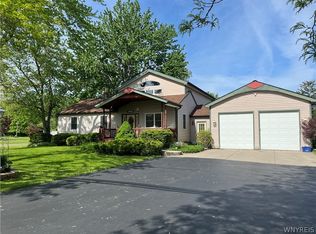 4308 Creek Rd, Lewiston, NY 14092