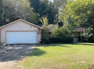 627 Longbow Dr, Albany, GA 31721