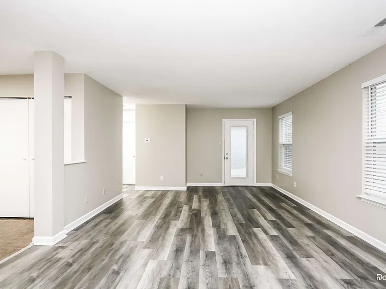 2309 Collins Way — Photo 6
