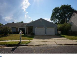 25 Holly Hock Ln, Mount Laurel, NJ 08054