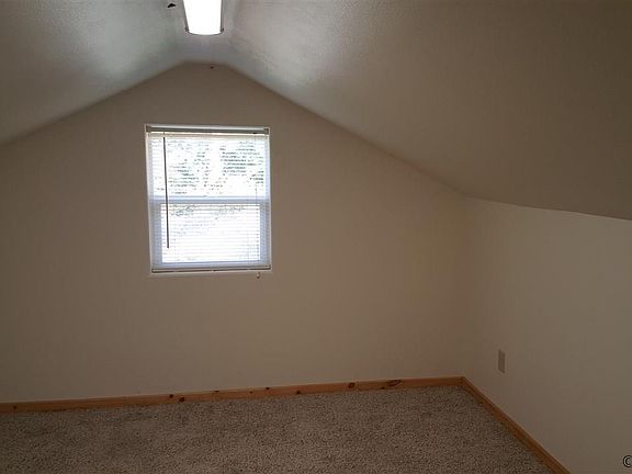 5th image of 43747 Wiley Creek Dr