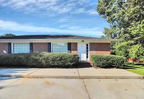 1005 Rainbow Dr Photo 1