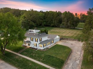 307 E Mission St, Strawberry Point, IA 52076