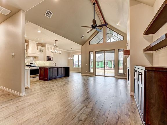2nd image of 1723 W Zachary Way
