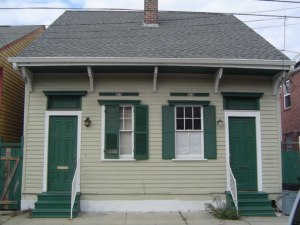 1st image of 818 Port St #818