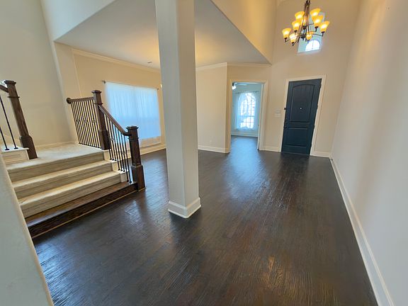 4th image of 408 Paluxy Dr