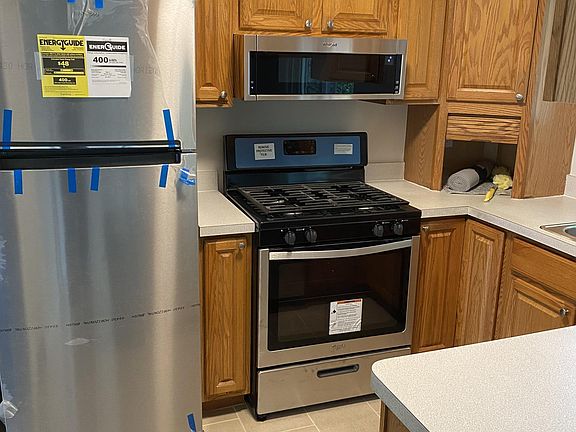 2nd image of 34155 Algonquin St