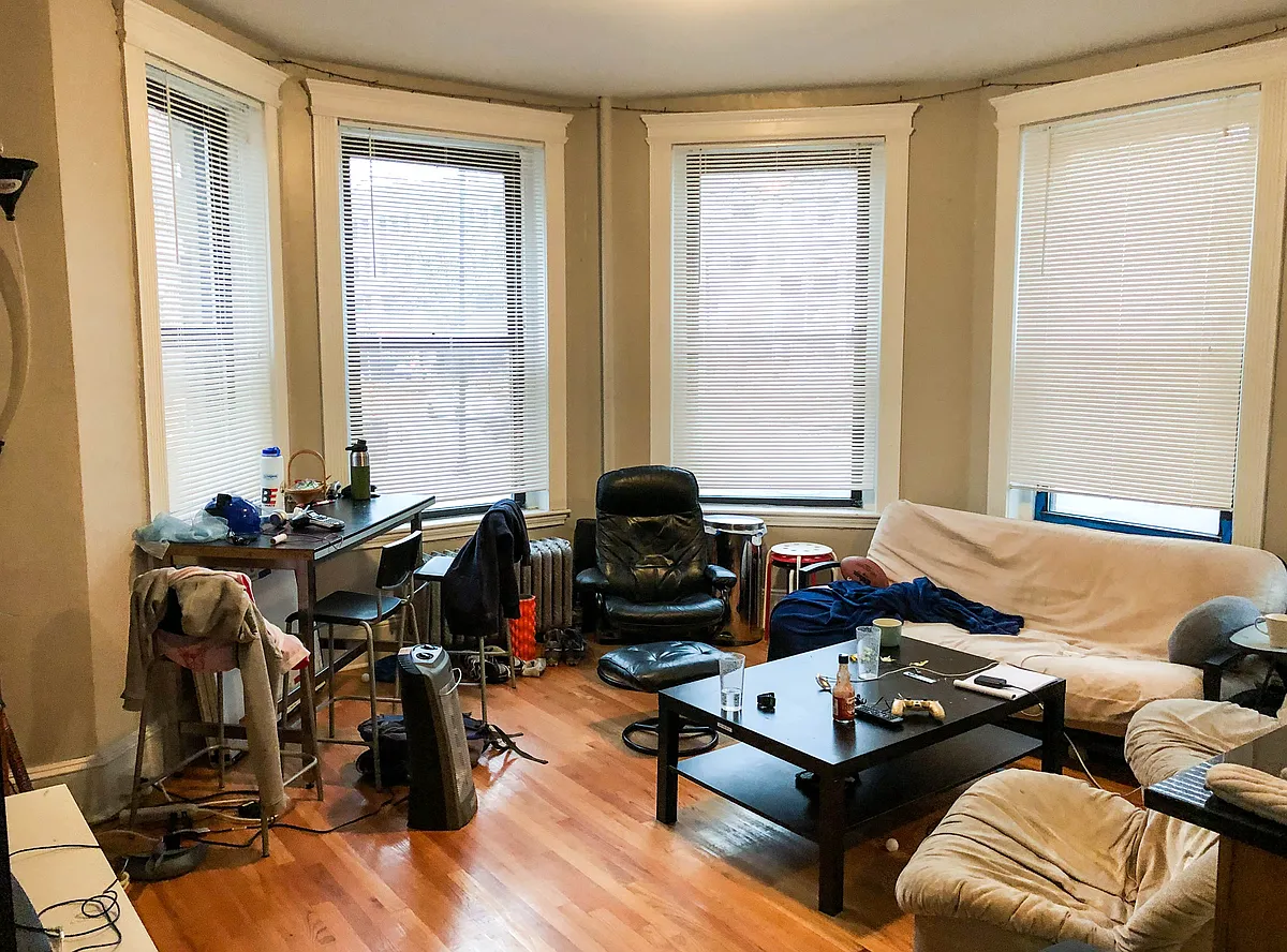 Building Photo - 1056 Commonwealth Ave #21