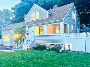 14 Pierrepont Rd, Newton, MA 02462