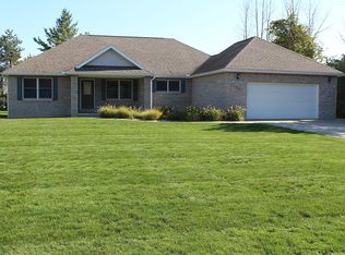 4555 Eastwood Dr, Auburn, MI 48611