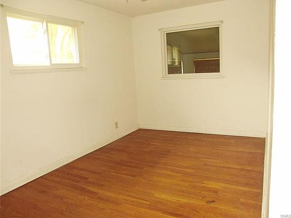5th image of 8925 Bobb Ave