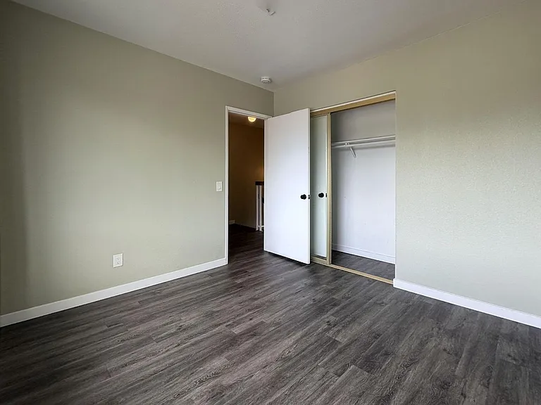 1013 W Linden St #11 — Photo 14