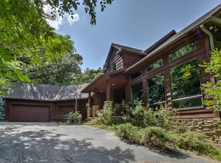 19564 Deer Run Ln, Council Bluffs, IA 51503