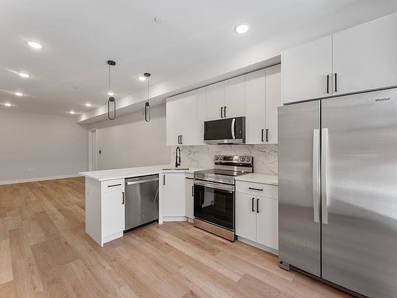 4th image of 2405 N 6th St #1