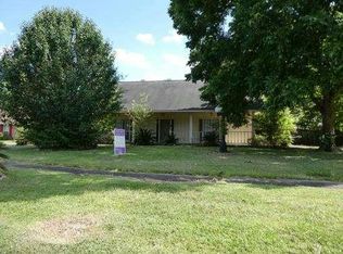 10334 Sunny Cline Dr, Baton Rouge, LA 70814