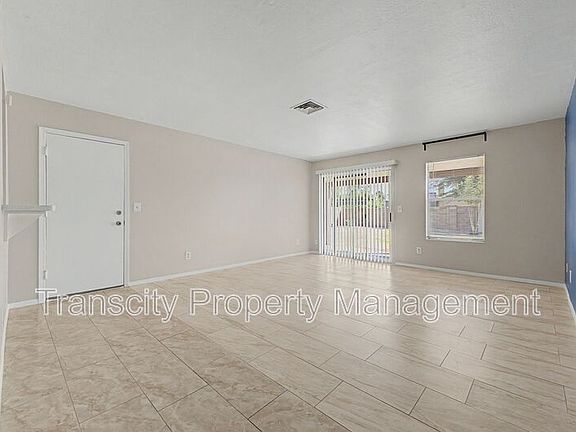3rd image of 6155 W Del Rio St