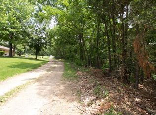 20450 Canary Dr, Rogers, AR 72756